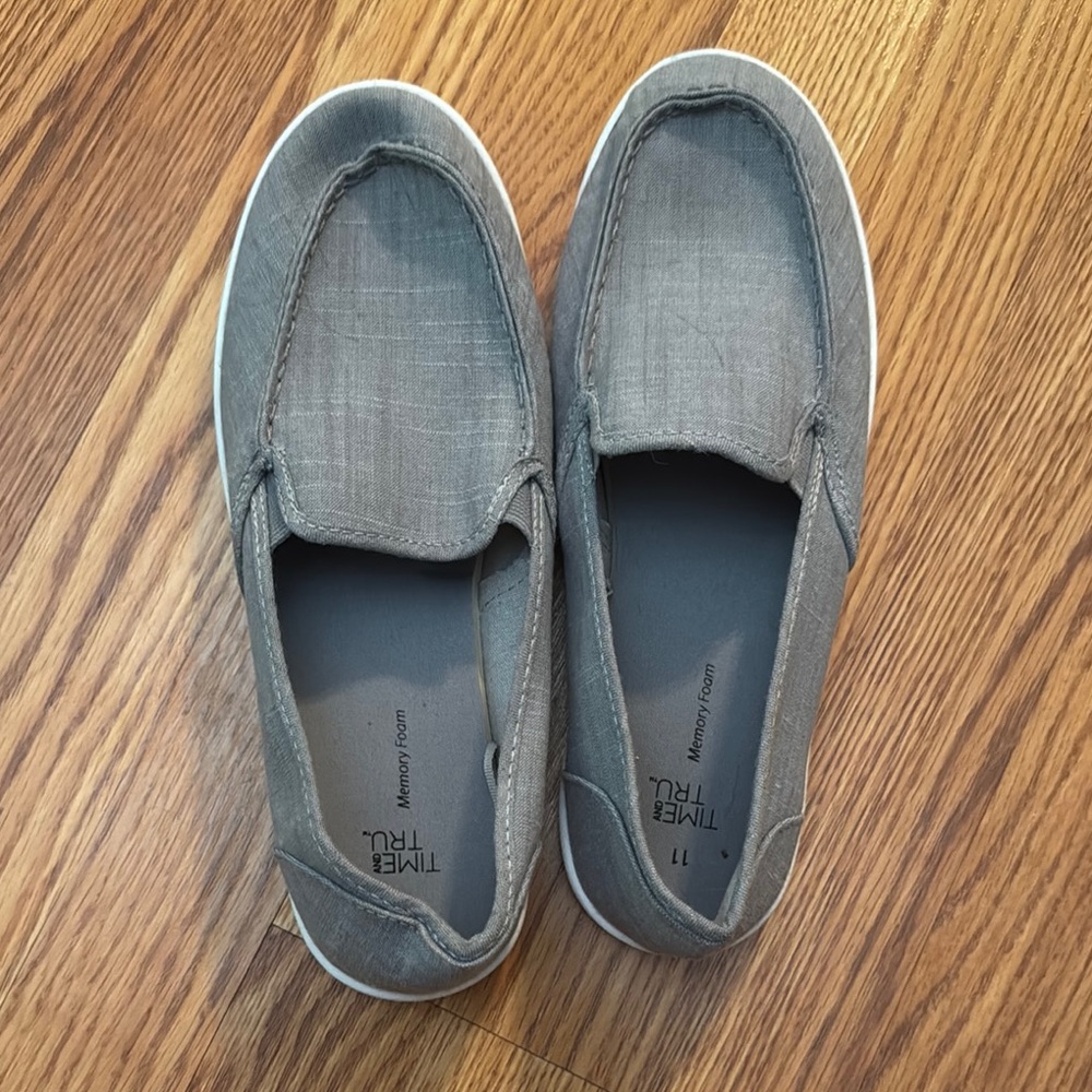 Time and Tru Gray Slip-On Casual Shoe